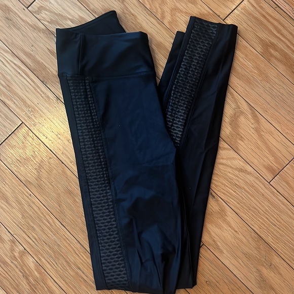 Koral black leggings - Picture 2 of 4